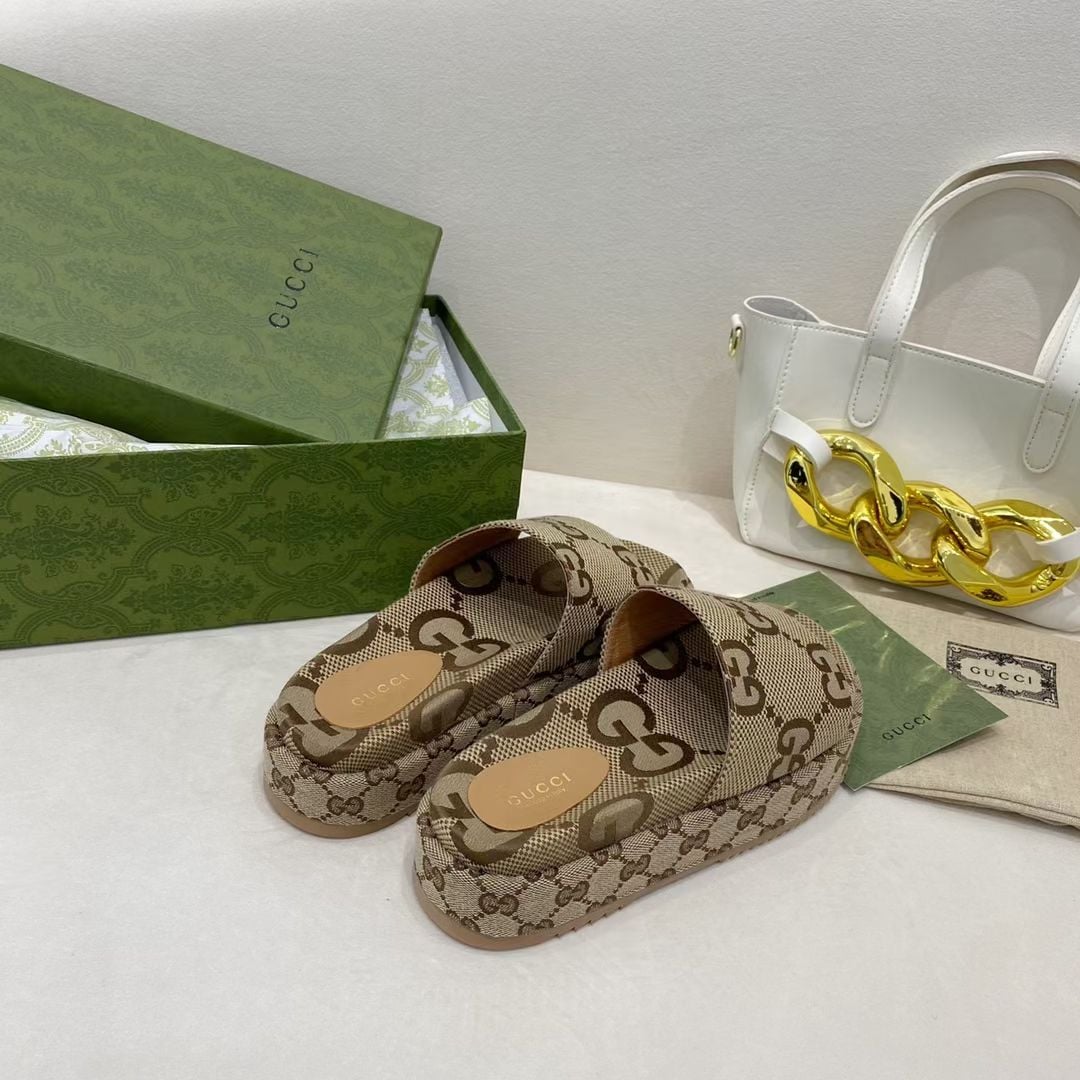GG Clog Slides