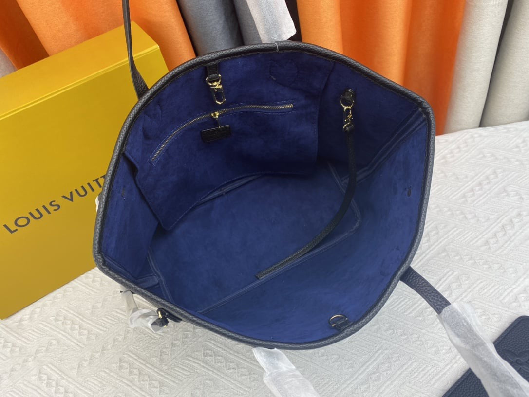 Designer Black Tote Bag w/logo