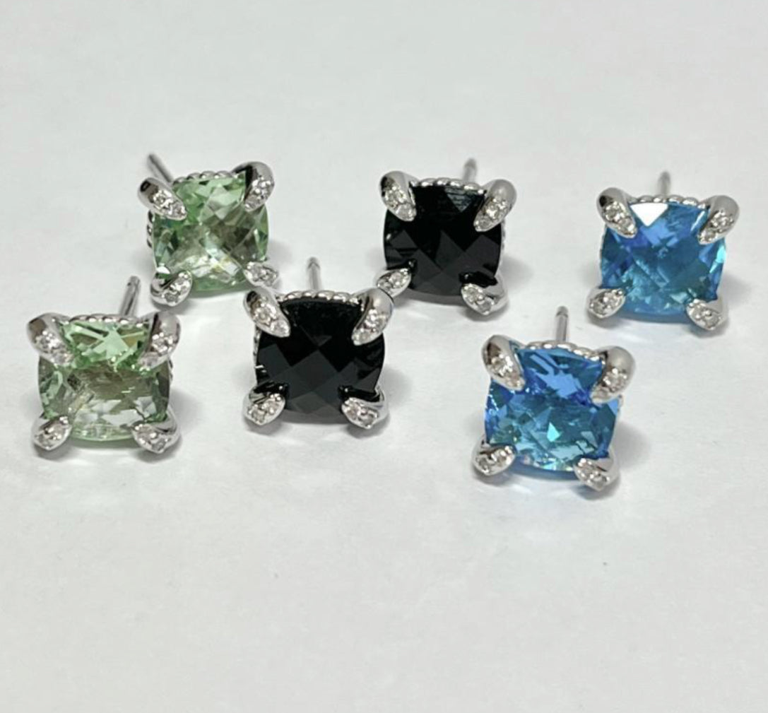 DY Designer Stud Earrings