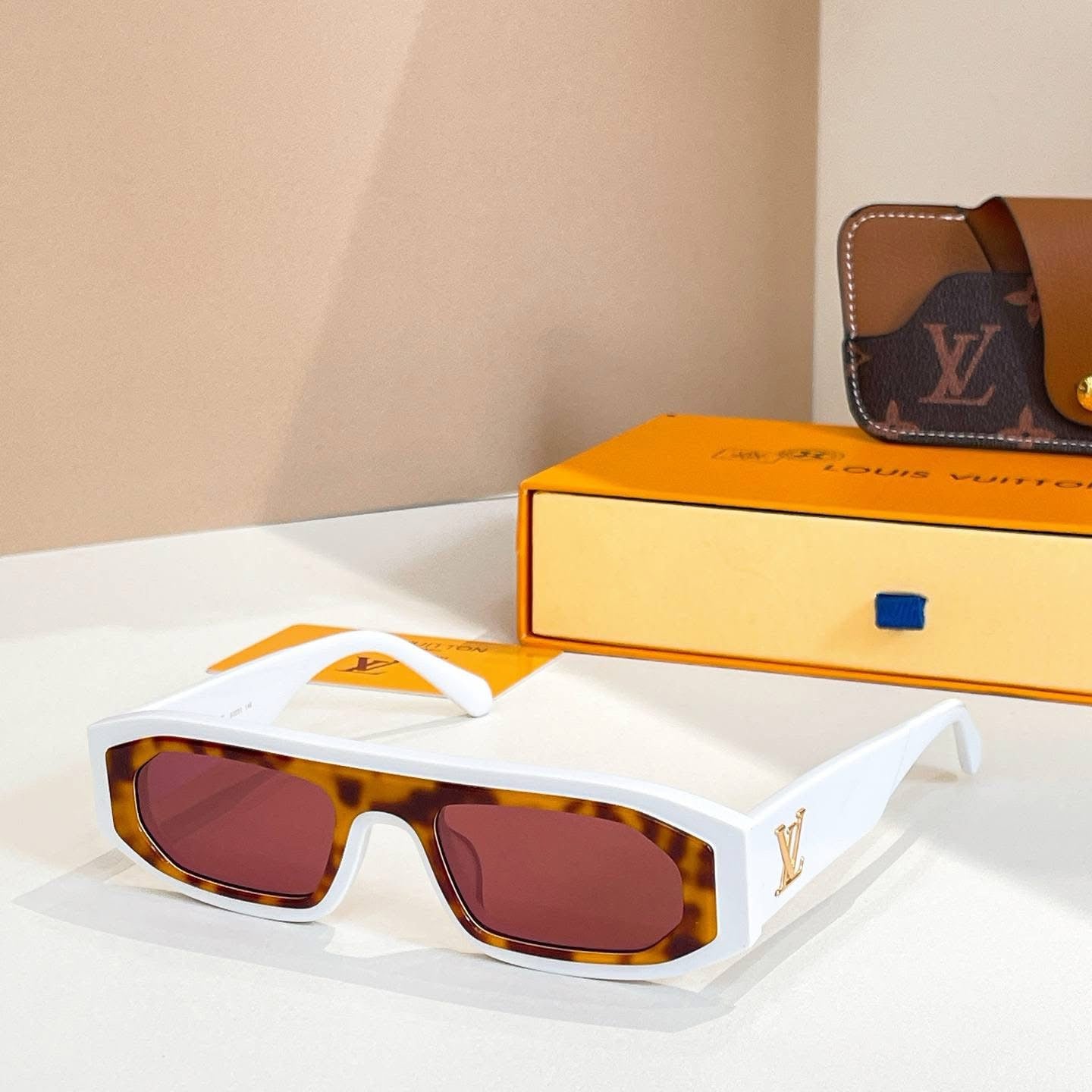 Designer Pilot Sunglasses