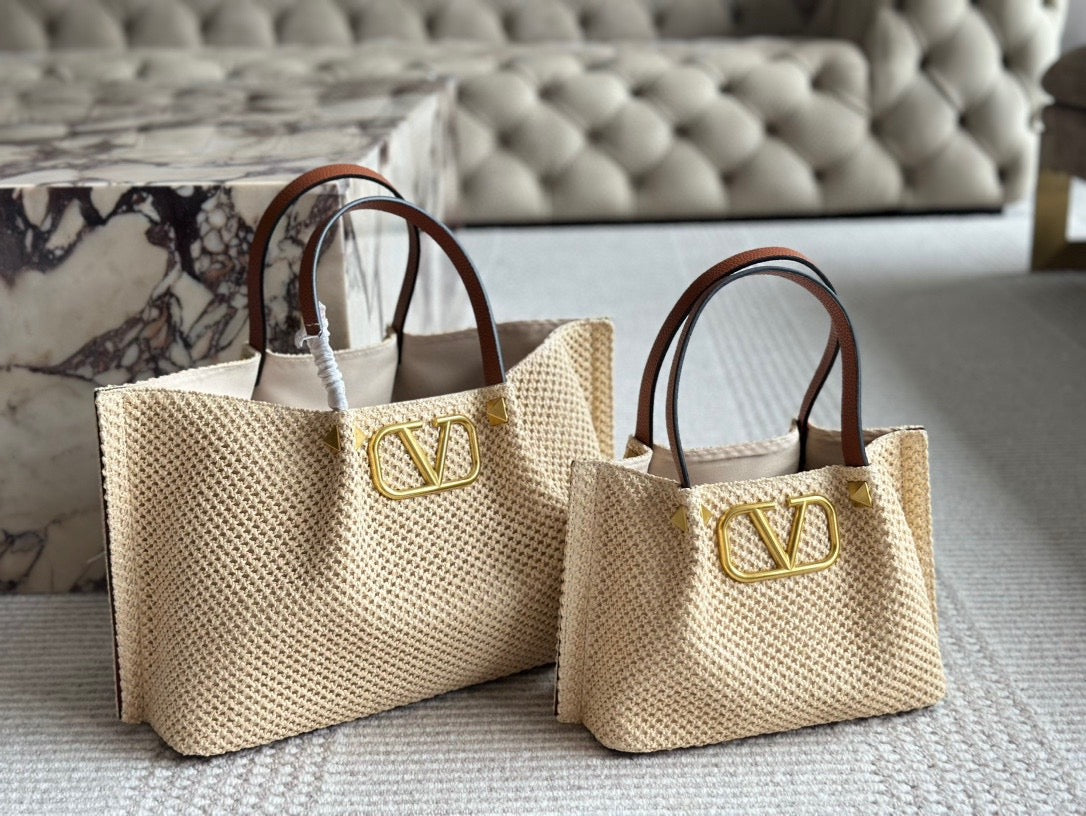V handbag - Large