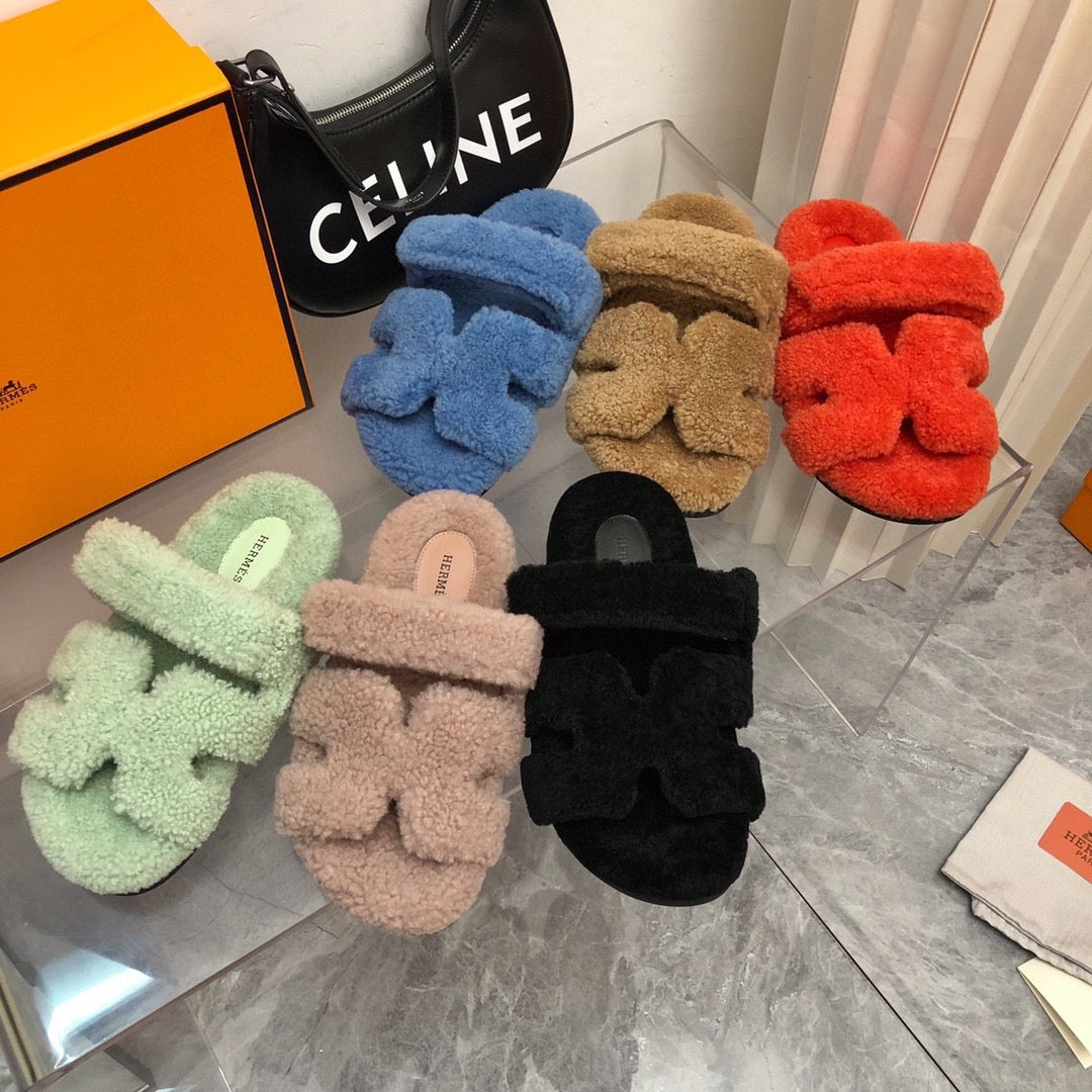 Super Plush H Slippers