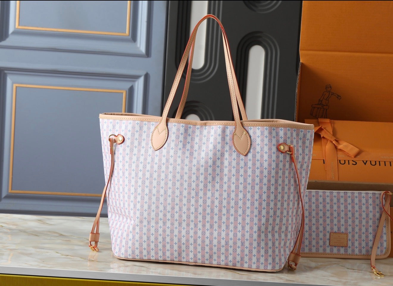 Shoulder Tote