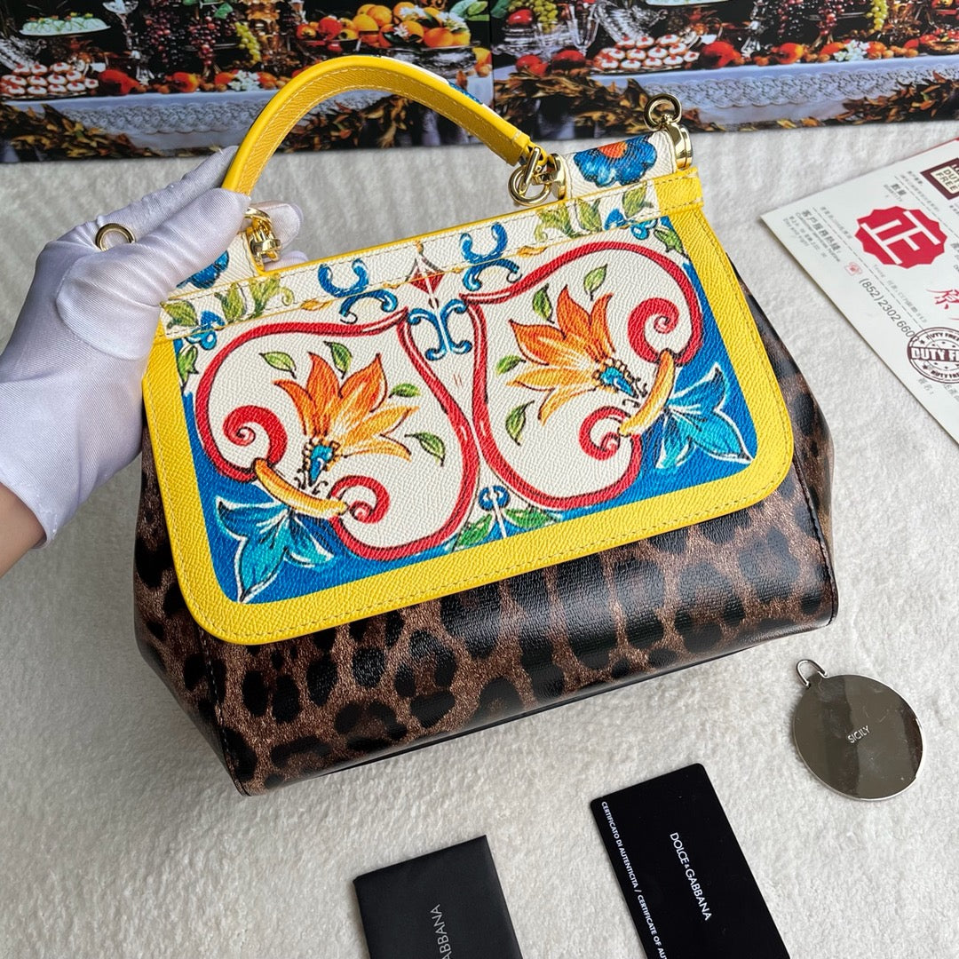 Wild Mediterranean Tile Handbag