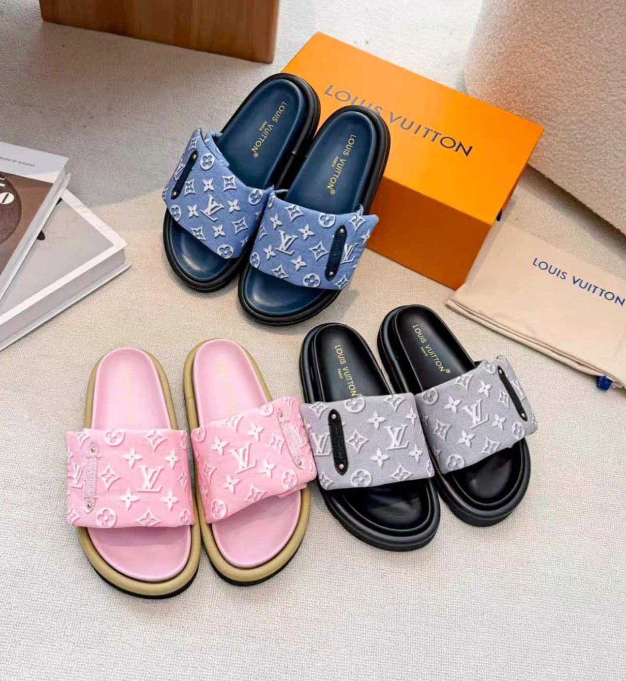 Padded Upper Comfort Slide