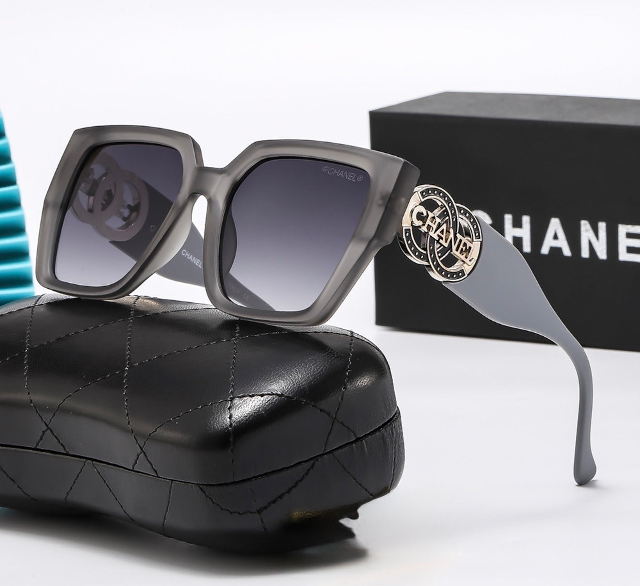Bold Square Sunglasses