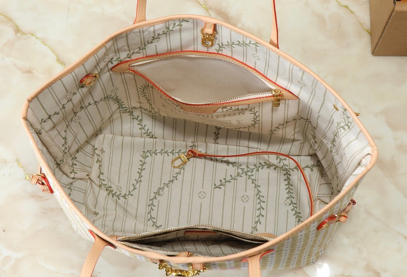 Shoulder Tote