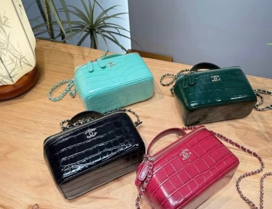 Textured Vanity Bag
