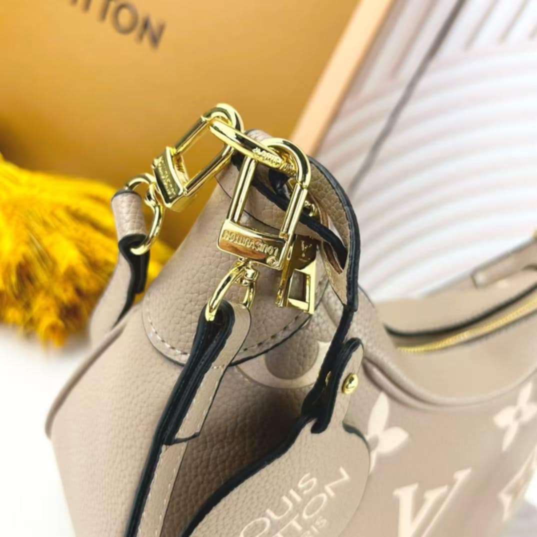 Mono Design Shoulder Bag