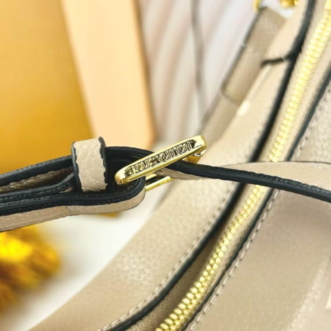 Mono Design Shoulder Bag