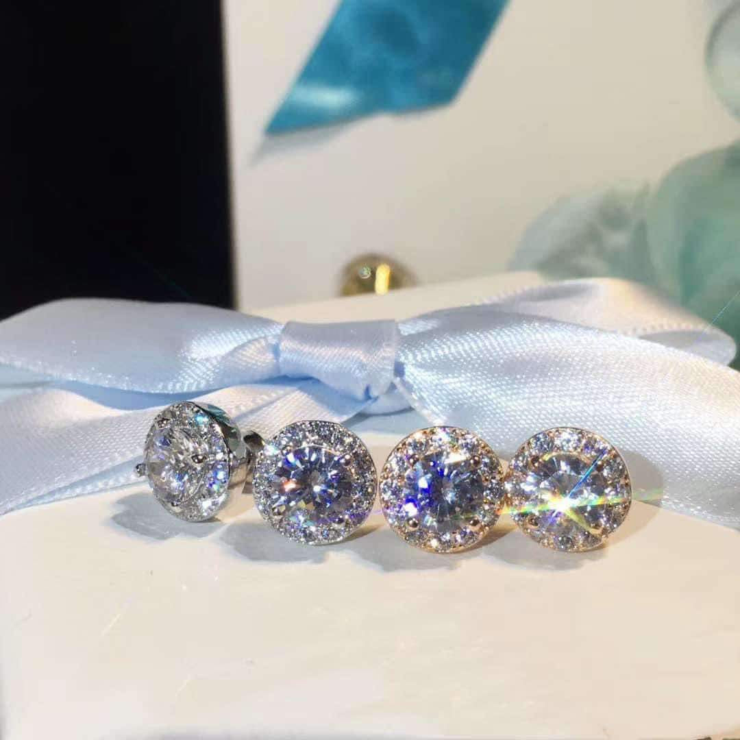 Sparkly Round Earrings