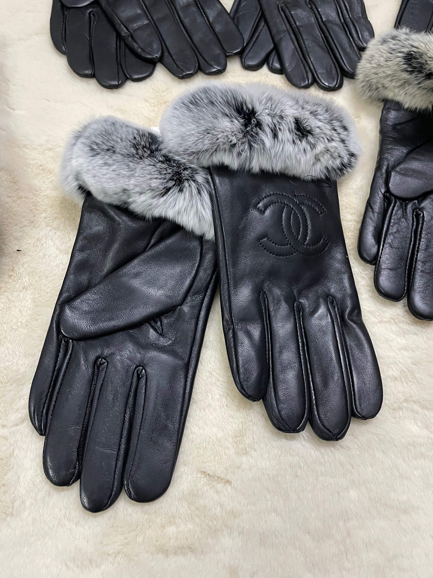 Furry Designer Gloves