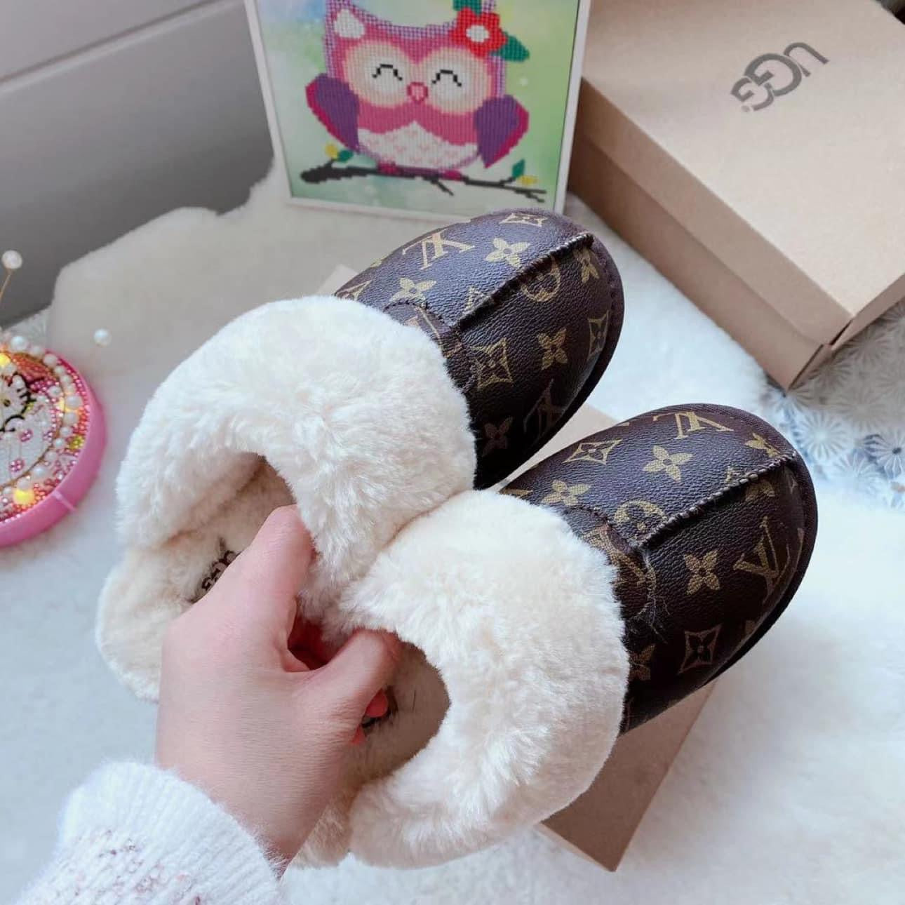 Adult Fur Lined Slippers