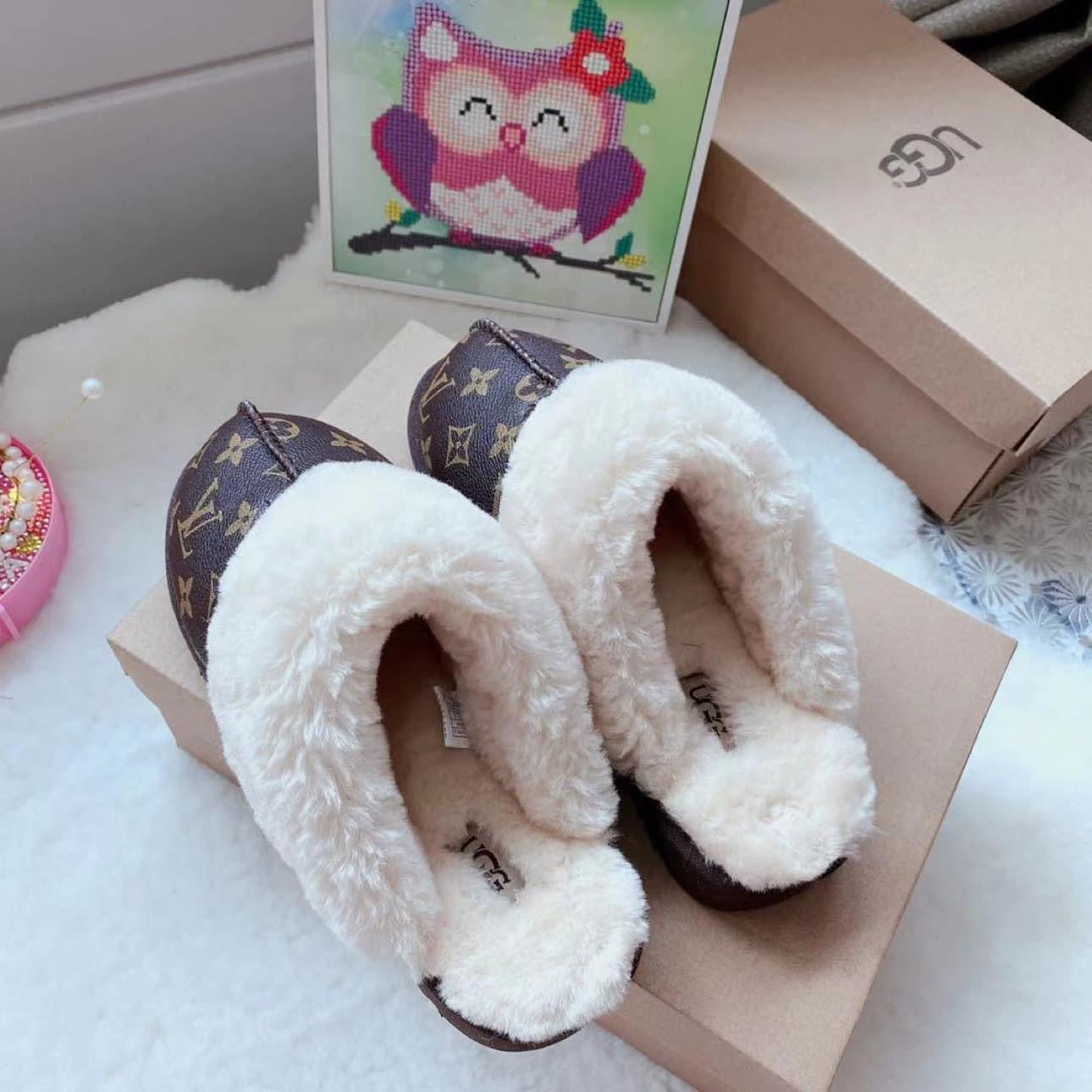 Adult Fur Lined Slippers